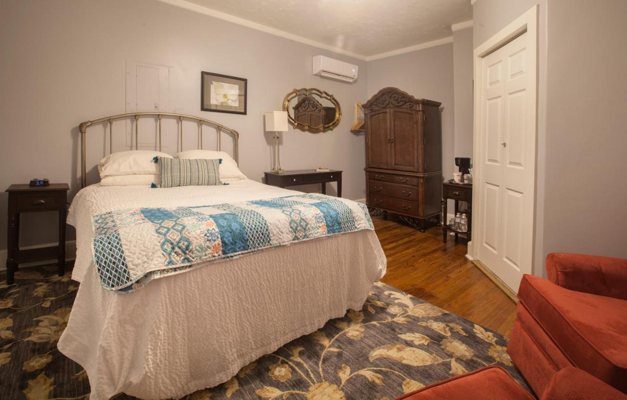 Bluefield Inn, A Select Registry Propery Экстерьер фото