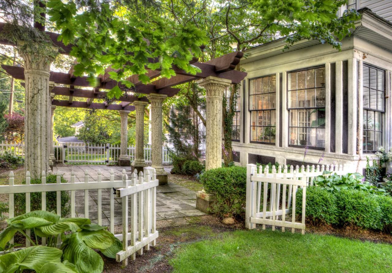 Bluefield Inn, A Select Registry Propery Экстерьер фото