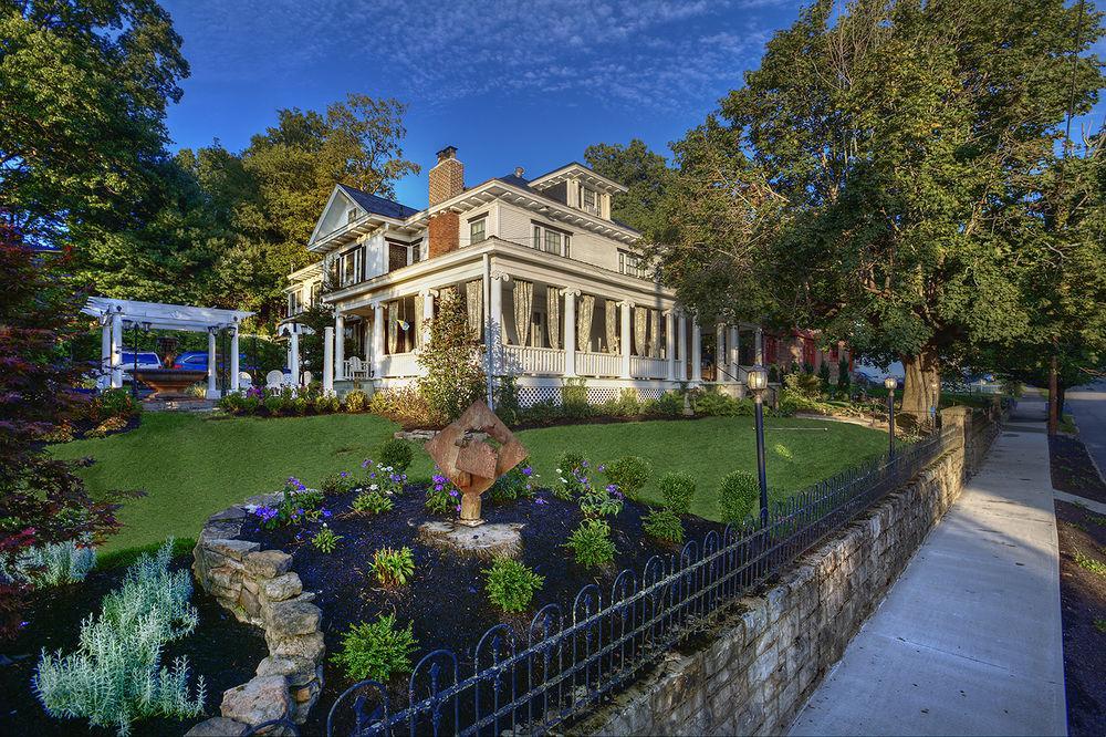 Bluefield Inn, A Select Registry Propery Экстерьер фото