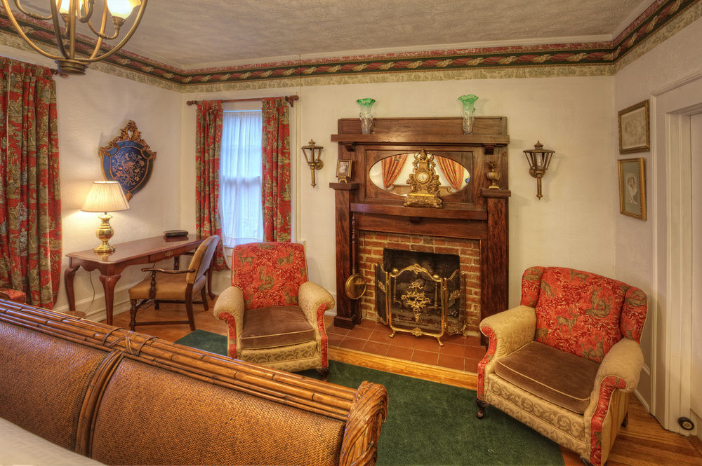 Bluefield Inn, A Select Registry Propery Экстерьер фото