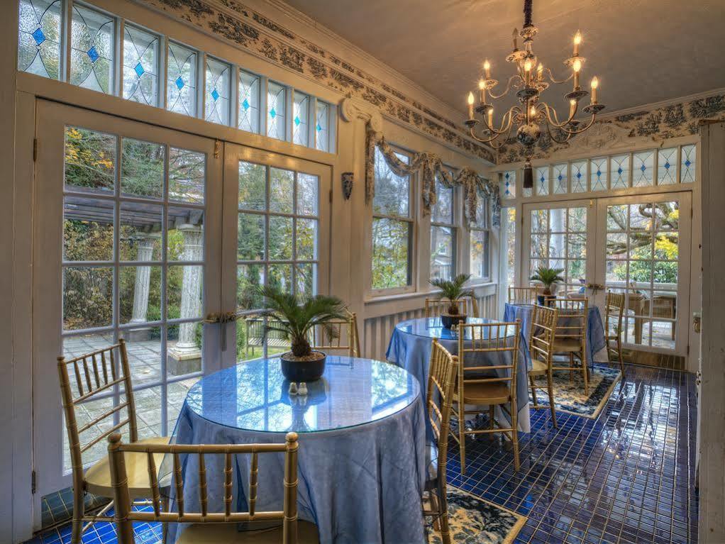 Bluefield Inn, A Select Registry Propery Экстерьер фото